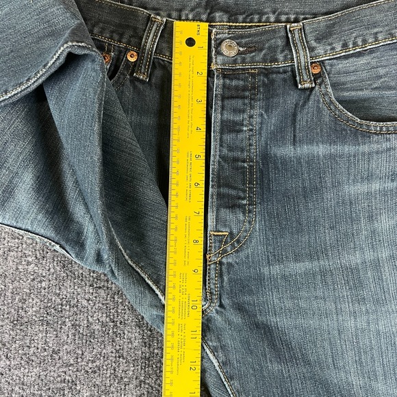 Levi's 501 Original Fit Jeans Mens 34x29.5 Blue Denim Straight Leg‎ Button Fly - Picture 8 of 16